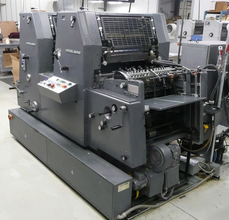 Printer producing colour printed pages